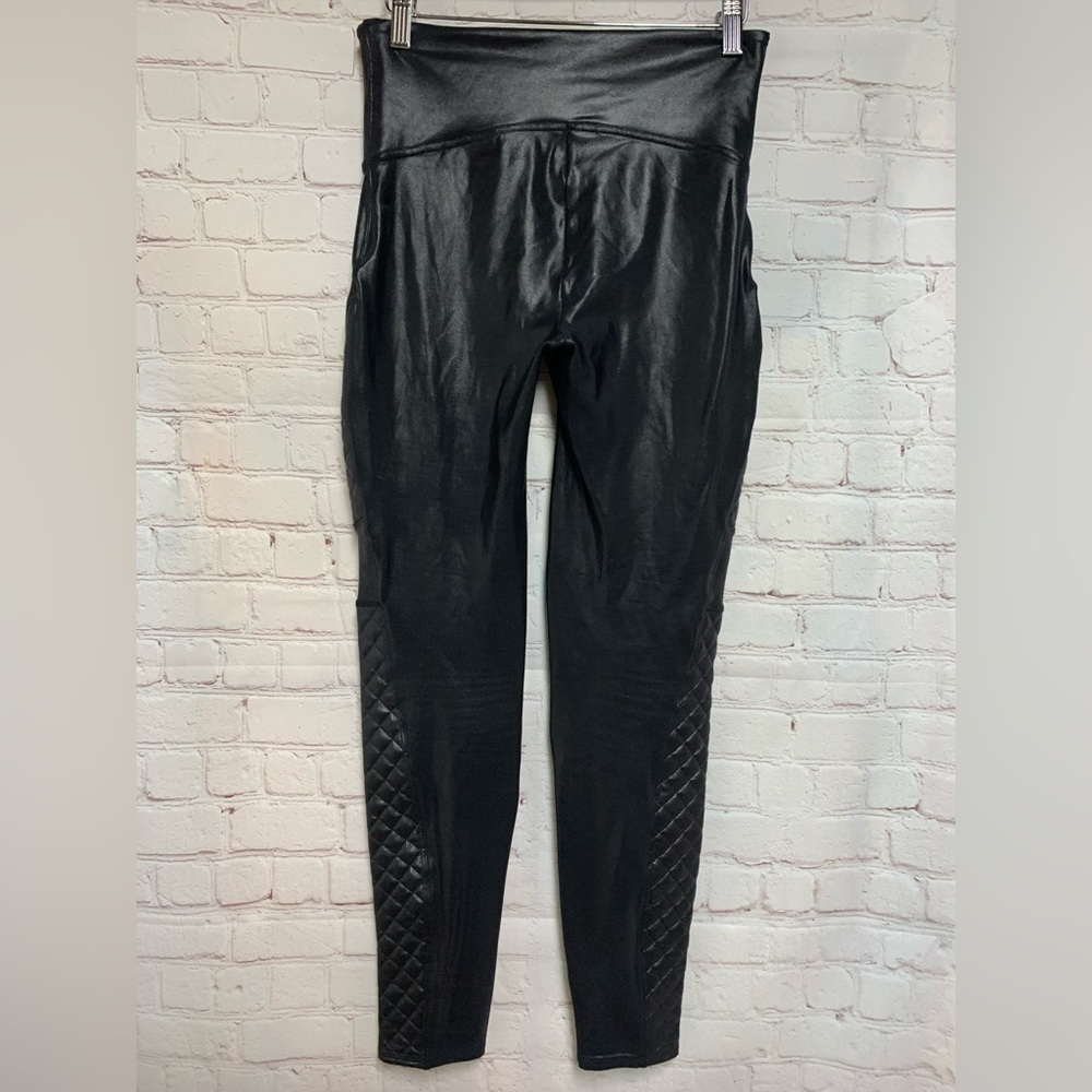 SPANX Black Quilted Faux Leather Leggings Size M - Picture 8 of 8
